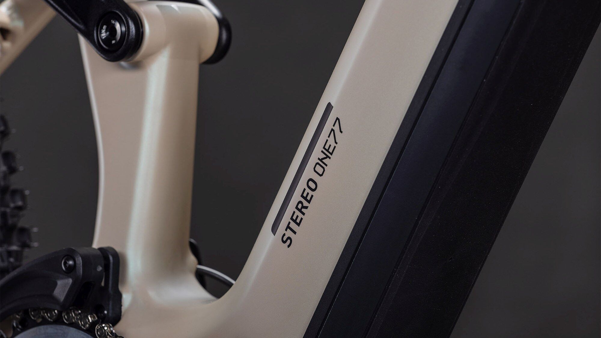 STEREO HYBRID ONE77 HPC SLX 800 GLINTSAND/BLACK - Image 5