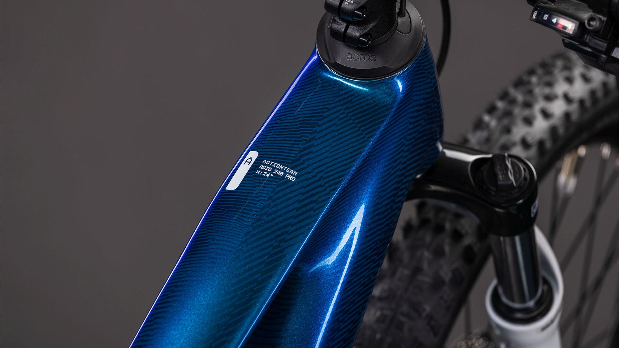 ACID 240 HYBRID ROOKIE PRO 400X ACTIONTEAM - Image 2