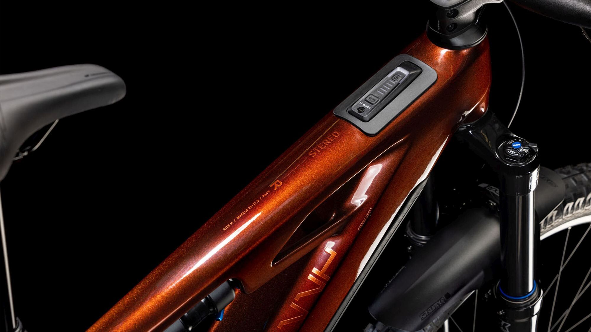 STEREO HYBRID ONE77 HPC RACE - Image 3